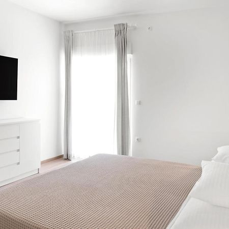 Aaa Anic Amazing Apartments Deluxe Split Exterior photo